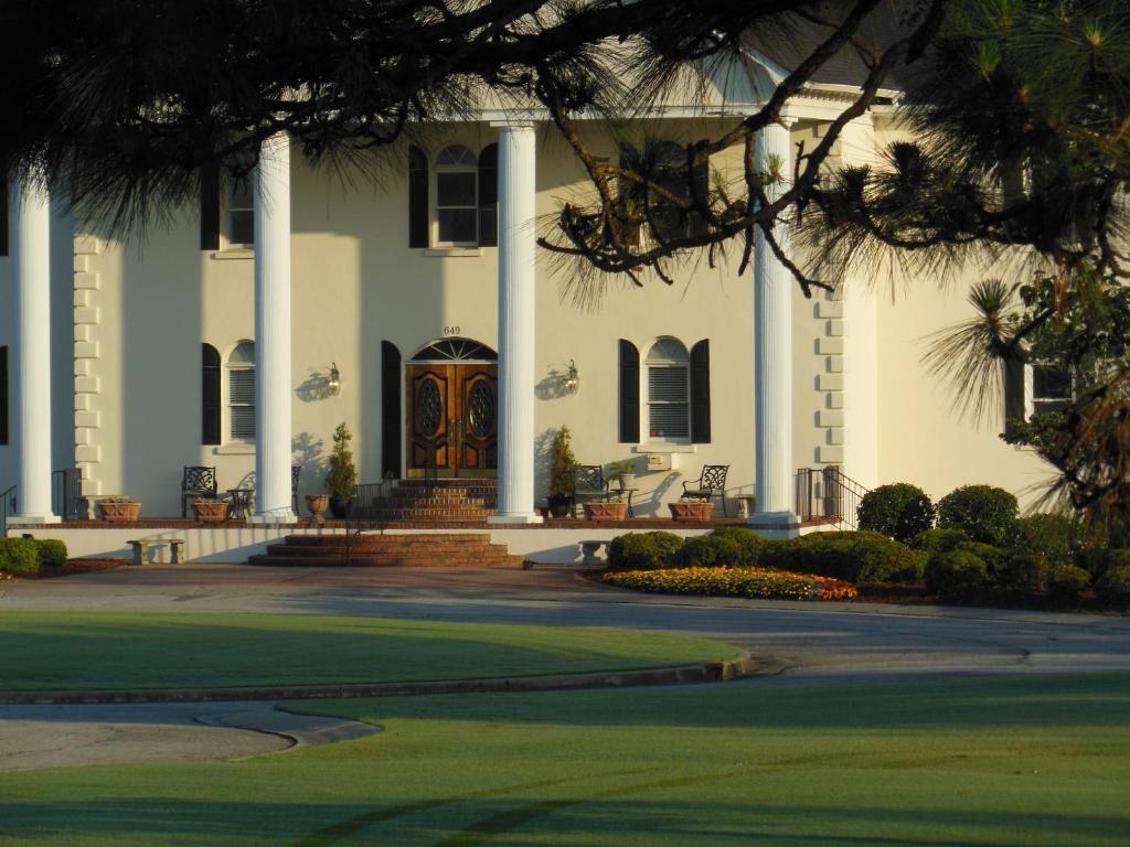 Beau Rivage Golf And Resort Уилмингтон Экстерьер фото